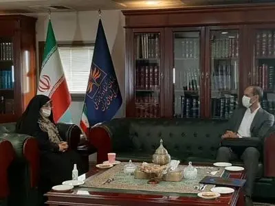 کتابخانه ملی ایران آمادگی آموزش مرمت نسخ خطی در تانزانیا را دارد