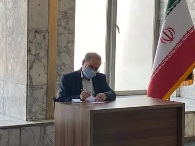 سیامک ره پیک رأی خود را به صندوق انداخت 