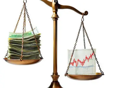 دستمزد چقدر از تورم عقب است؟ / مردم حدود ۱۱۰درصد بیشتر از مدت مشابه سال قبل باید برای تأمین مواد غذایی هزینه کنند