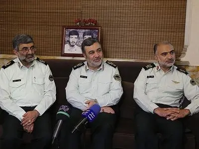 شهدا و رزمندگان بهترین الگو هستند