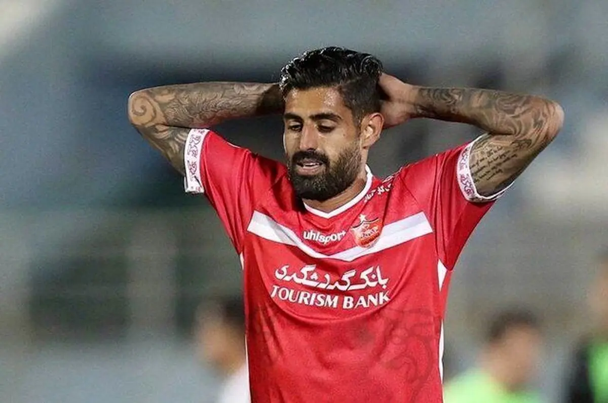 مدافع سابق پرسپولیس پیراهن آبی را بر تن کرد