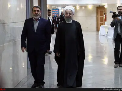 رئیس جمهور وارد ستاد انتخابات کشور شد + عکس