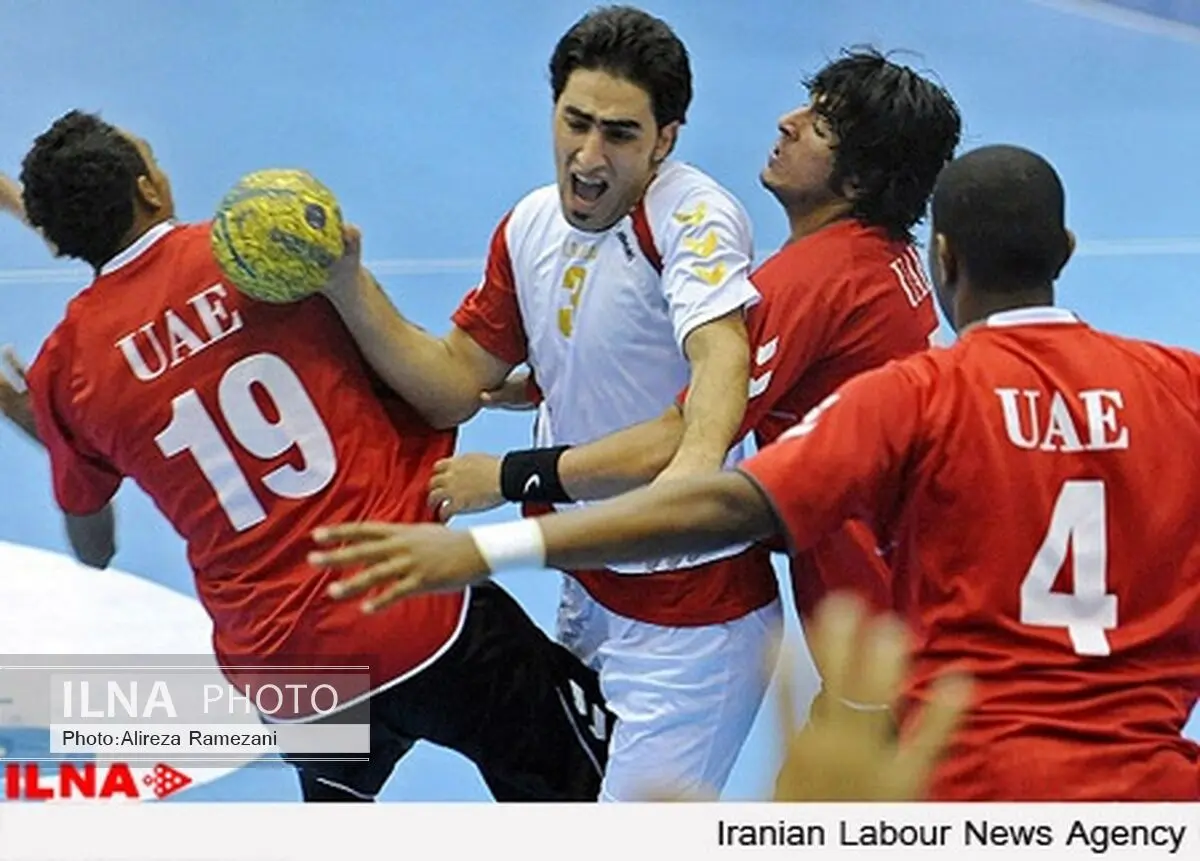 ایران-عمان، پخش مستقیم از شبکه ورزش