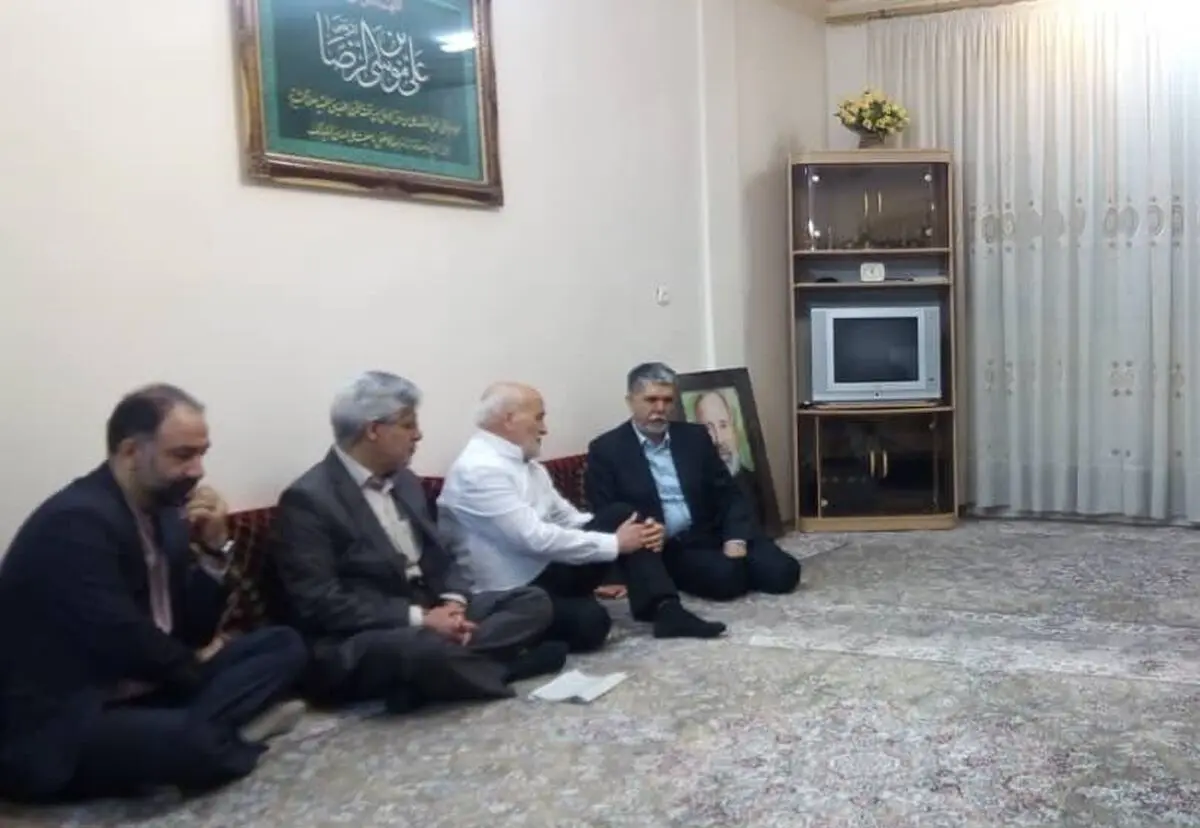 دیدار وزیر ارشاد با معلم دبستان خود در مشهد