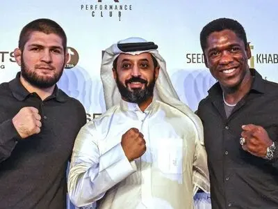 مدرسه فوتبال عجیب خبیب نورماگمادف و سیدورف در دبی