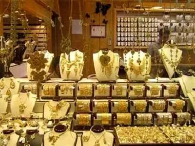 کاهش فروش طلا در نوروز و اعیاد شعبانیه در شیراز / فعالیت براى تمام صنوف سخت شده است