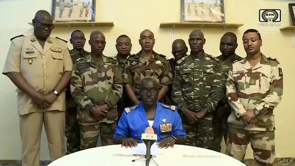 درخواست اتحادیه اروپا از نظامیان نیجر برای آزادی اعضای دولت