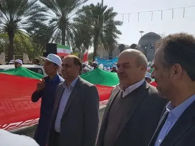 کلانتری در جمع راهپیمایان ۲۲ بهمن 