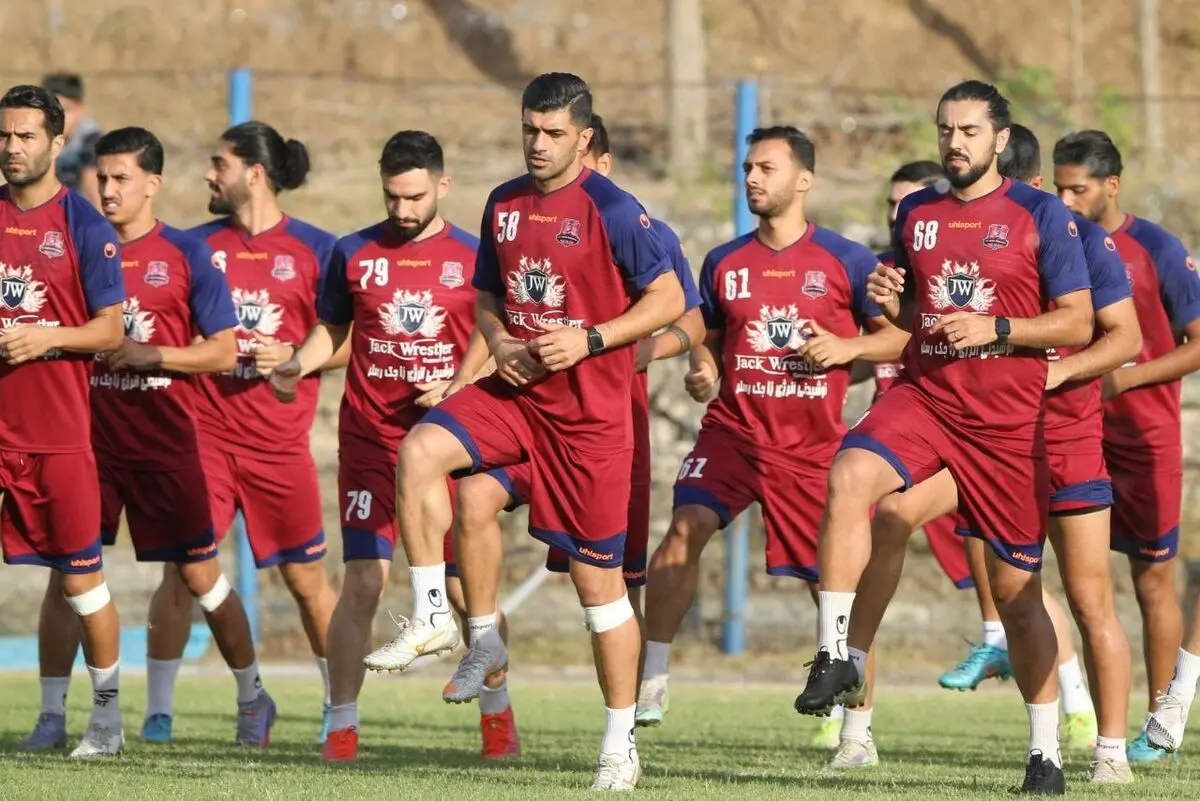 دیدار تدارکاتی پرسپولیس و نساجی مازندران