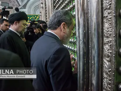 تجدید میثاق وزیر و کارکنان وزارت امور خارجه با آرمان‌های امام راحل