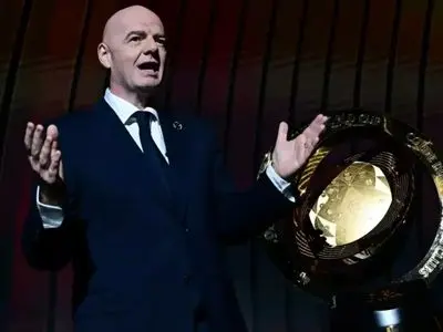 پاسخ اینفانتینو به دلیل افزایش قیمت بلیت‌های جام جهانی