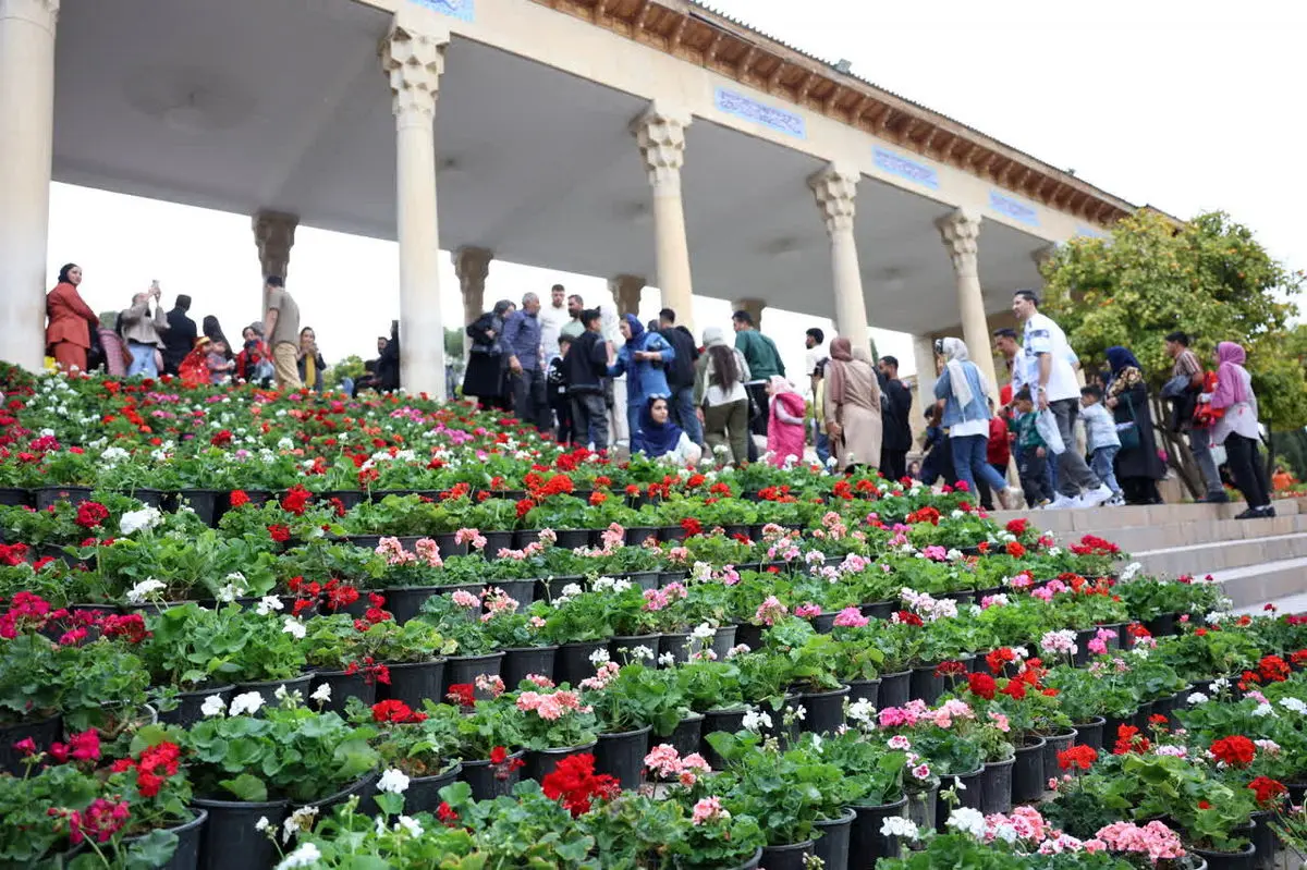 اقدام عاجل در خصوص بهسازی آرامگاه حافظیه پس از مراسم تحویل سال