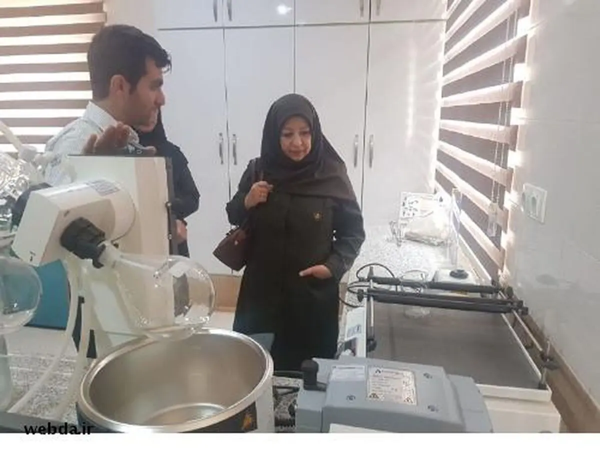 بازدید از روند تجهیز آزمایشگاه تخصصی بهداشت حرفه‌ای علوم پزشکی آبادان 
