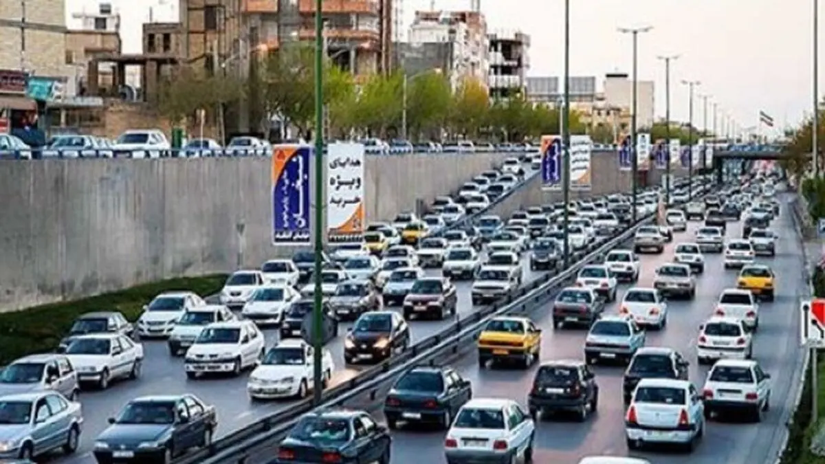 کاهش ۱۵ درصدی تردد‌های استانی و شهری در اصفهان/ تخلف ثبت‌شده رانندگان مُجاز پس از رفع محدودیت، اصلاح می‌شود