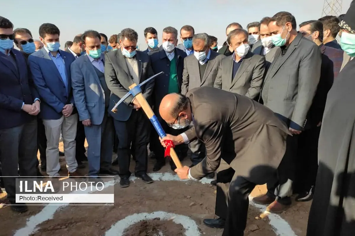 ۲ واحد تولیدی در آبیک کلنگ زنی شد