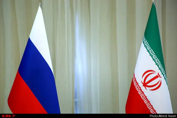 ایران وروسیا تتفقان على تطویر التعاون في صناعة السیارات والطائرات والفضاء