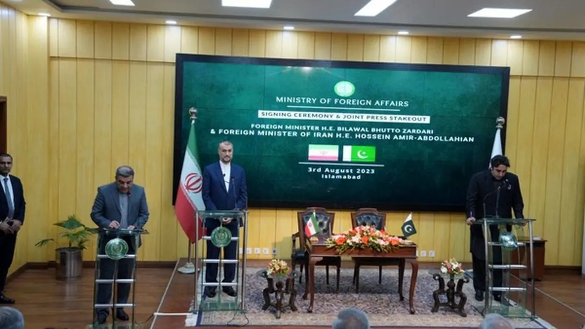ایران وباکستان عازمتان على تحویل الحدود الأمنیة الى تجاریة