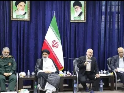 مدیران باید خود را خادم مردم و آنها را ارباب خود بدانند/ در بعضی از دستگاه‌ها نوع برخورد نامناسب با مردم باید اصلاح شود