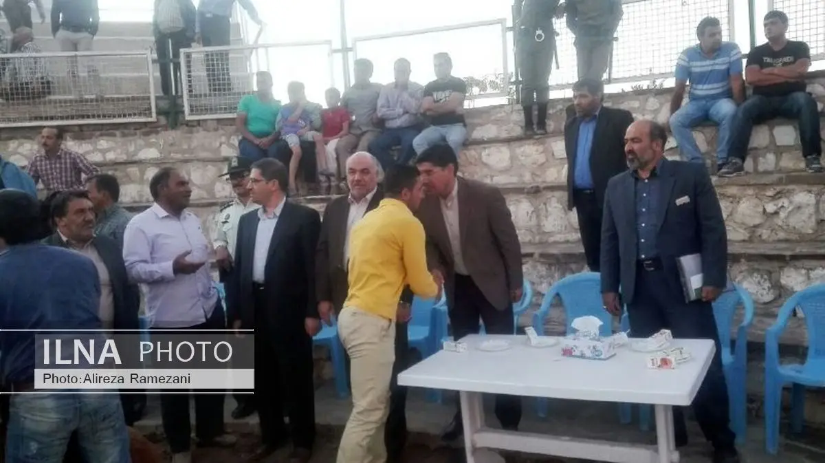 برگزاری مسابقات کشتی با چوخه در شهر رضویه