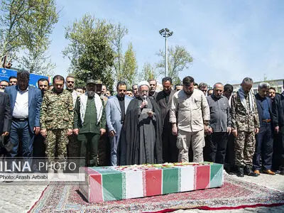 خاکسپاری شهید گمنام دفاع مقدس در محل وزارت امور اقتصادی و دارایی
