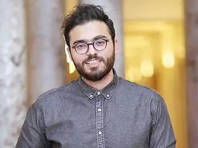 خفت گیری خشن با قمه و اسپری فلفل از مصطفی امامی مجری تلویزیون در تهران + فیلم