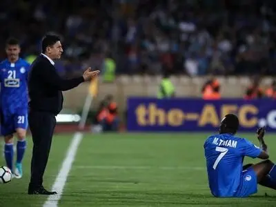 میزبانی قلعه‌نویی از استقلال در هفته دوازدهم