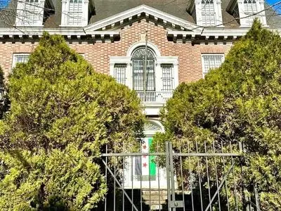 بعد 11 عاما من الإغلاق.. أمريكا تعيد فتح السفارة السورية بواشنطن