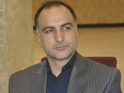 آنجفی: خطیبی از تصمیمش صرف نظر کند / انتظار چنین رفتاری را نداشتیم