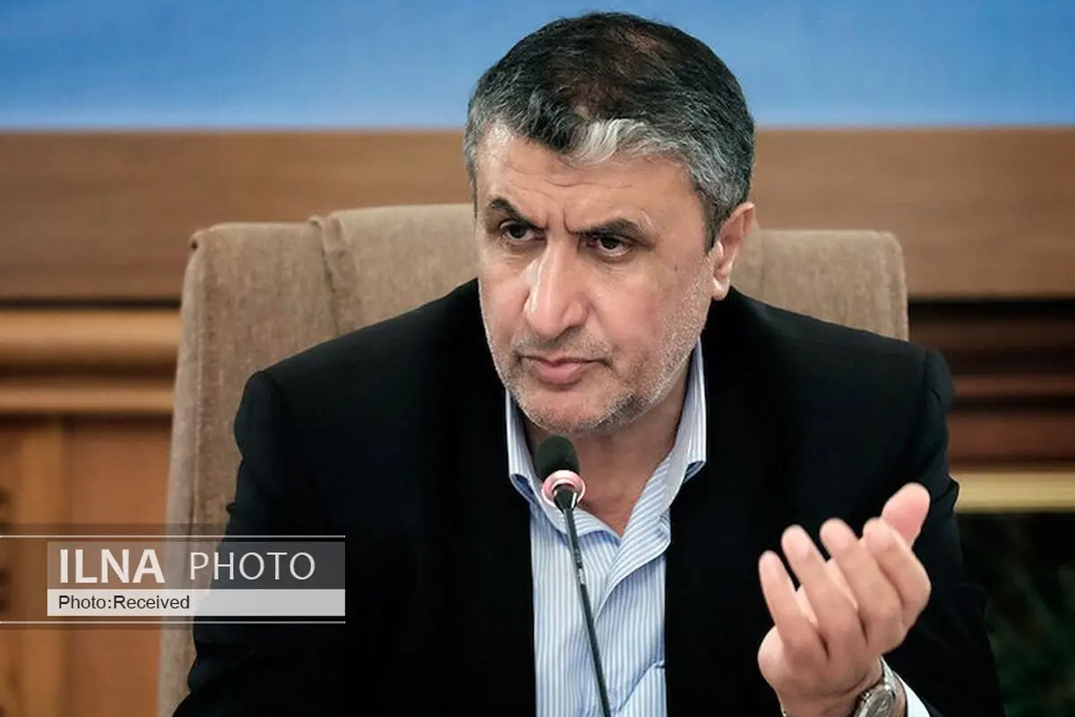 بیش از ۴ میلیون تن کالای اساسی در بنادر کشور وجود دارد/ یک عده دوست ندارند کالای خودشان را از بنادر خارج کنند