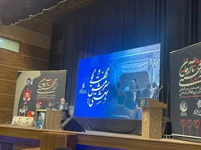 امروز بعضی‌ها آخوندها تقوا و تفکر آخوندی را ندارند/ اخیرا از این نوع آخوندهای بی دین حتی رئیس‌جمهور شدند