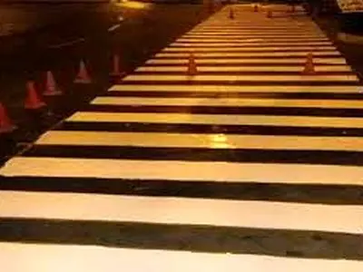 بیش از ۱۱ هزار متر طول خط کشی در طرح خدمت منطقه۱۱ انجام شد
