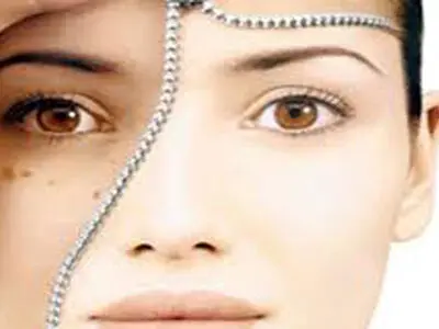۶ شیوه طبیعی برای لایه برداری پوست
