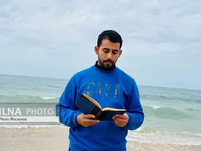 روایت‌های تلخ شاعر فلسطینی از غزه و آمریکا/ روزی را بدون وزوز پهپادهای اسراییل به یاد نمی‌آورم