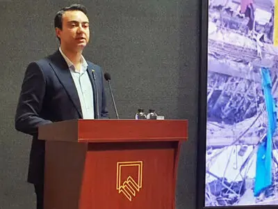ملت در روز سخت به خبرنگار راوی، مهندس سازنده و عکاس میدانی نیاز دارد