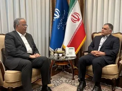 تأکید استاندار سیستان و بلوچستان و وزیر نفت بر توسعه جایگاه‌های سی‌ان‌جی و تأمین سوخت در استان