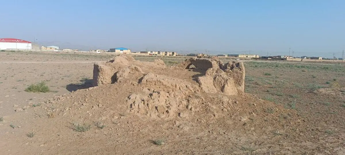 «عشق‌آباد» پشتِ‌بام یک شهر باستانی مدفون شده/ چشم طمع شهرداری نوش‌آباد به محوطه دست‌نخورده عشق‌آباد برای ساخت شهرک صنعتی!