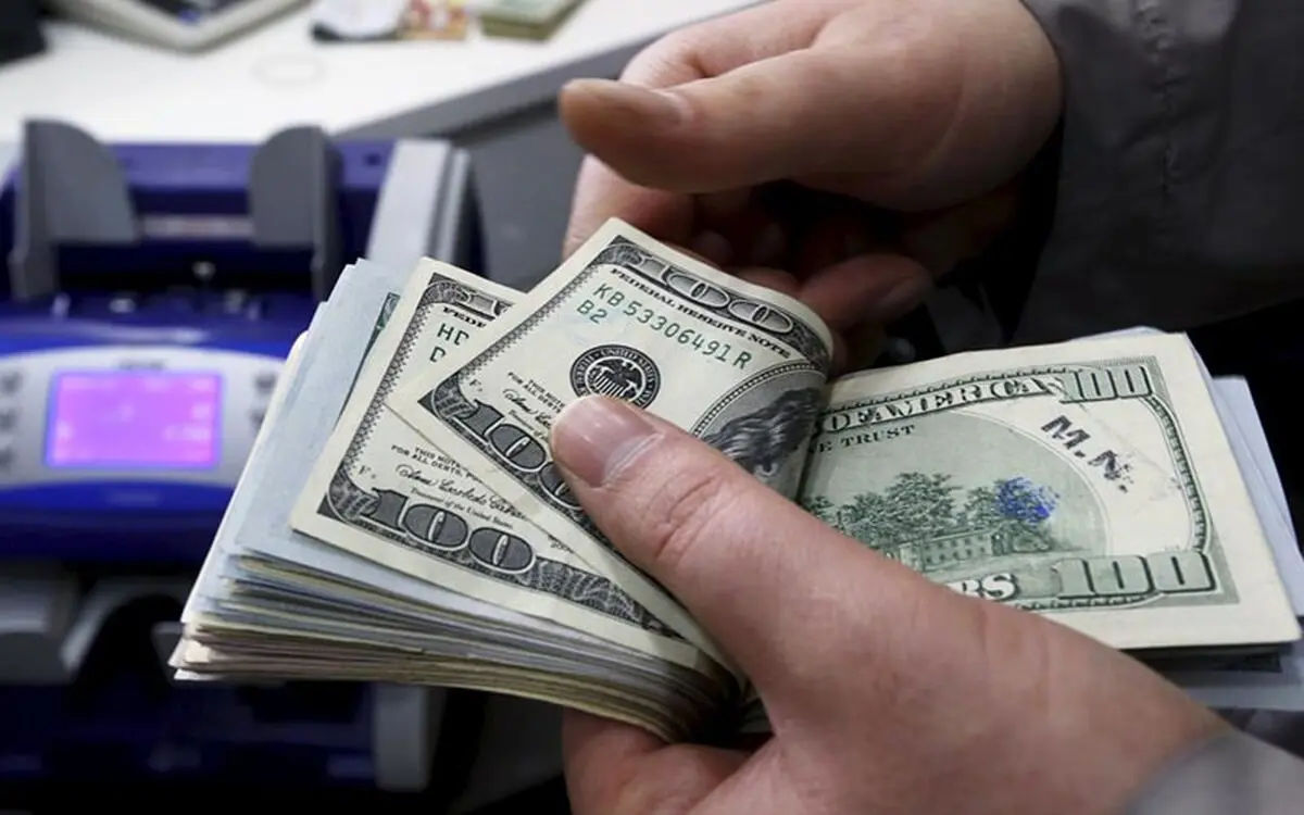 یکی از رسالت های وزارت خارجه فراهم کردن بازار خارجی برای فعالان اقتصاد است