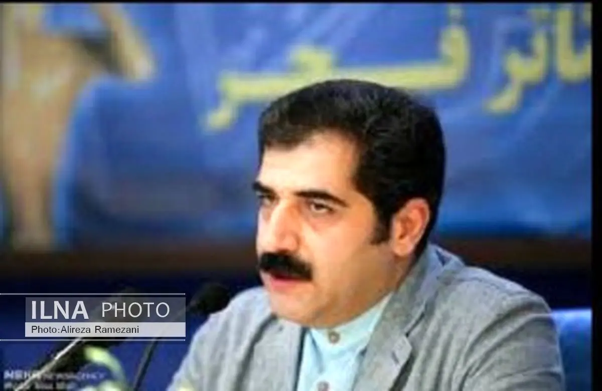 کاهش کمیت و بالا بردن کیفیت در تئاتر را مدنظر قرار میدهیم