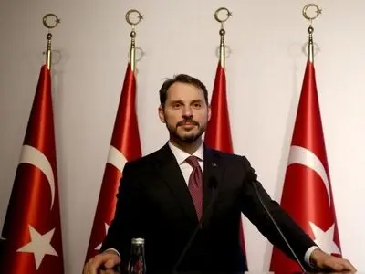 شخص ترامپ، لیر را هدف قرار داده است