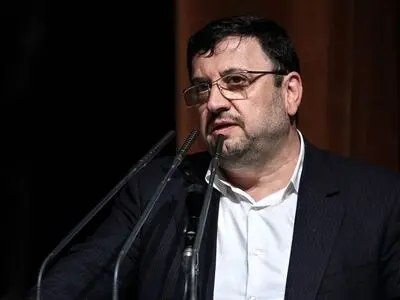 فعلا مسدود کردن پیام رسان‌های خارجی در دستور کار نیست/ حفاظت از حریم خصوصی و مالکیت آمریکایی دلیل مسدودشدن مسیریاب ویز 