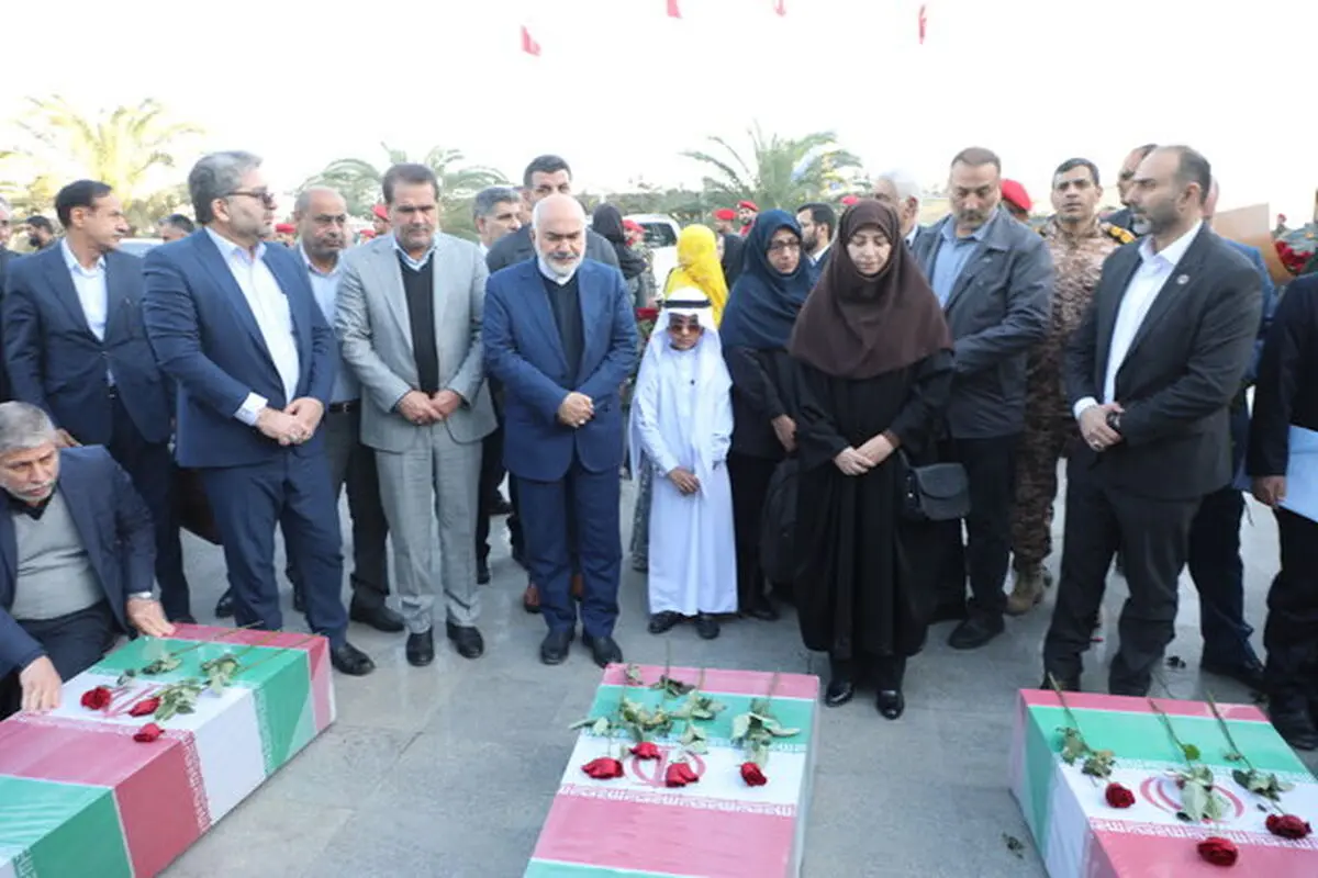 پیکر پاک ۱۴ شهید تازه تفحص شده وارد خوزستان شد/خاکسپاری شهدا در ۱۴ نقطه‌ی استان