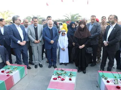 پیکر پاک ۱۴ شهید تازه تفحص شده وارد خوزستان شد/خاکسپاری شهدا در ۱۴ نقطه‌ی استان