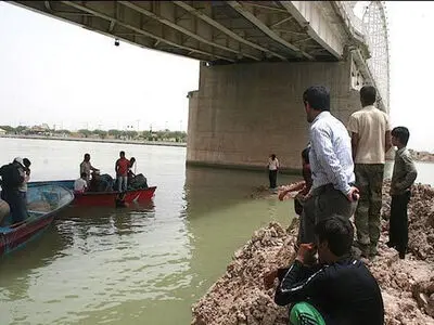 نجات سه عضو یک خانواده از غرق شدن در کارون 