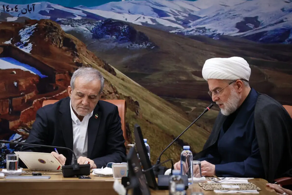 دولت وفاق ملی تا جان در بدن دارد خدمتگزار ملت خواهد ماند