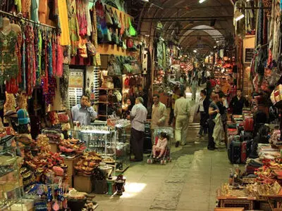 توجه به حوزه ایمنی و پدافند غیرعامل در بازار بزرگ و تاریخی اصفهان