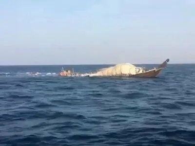 نجات لنج عمانی توسط نیروی دریایی ارتش