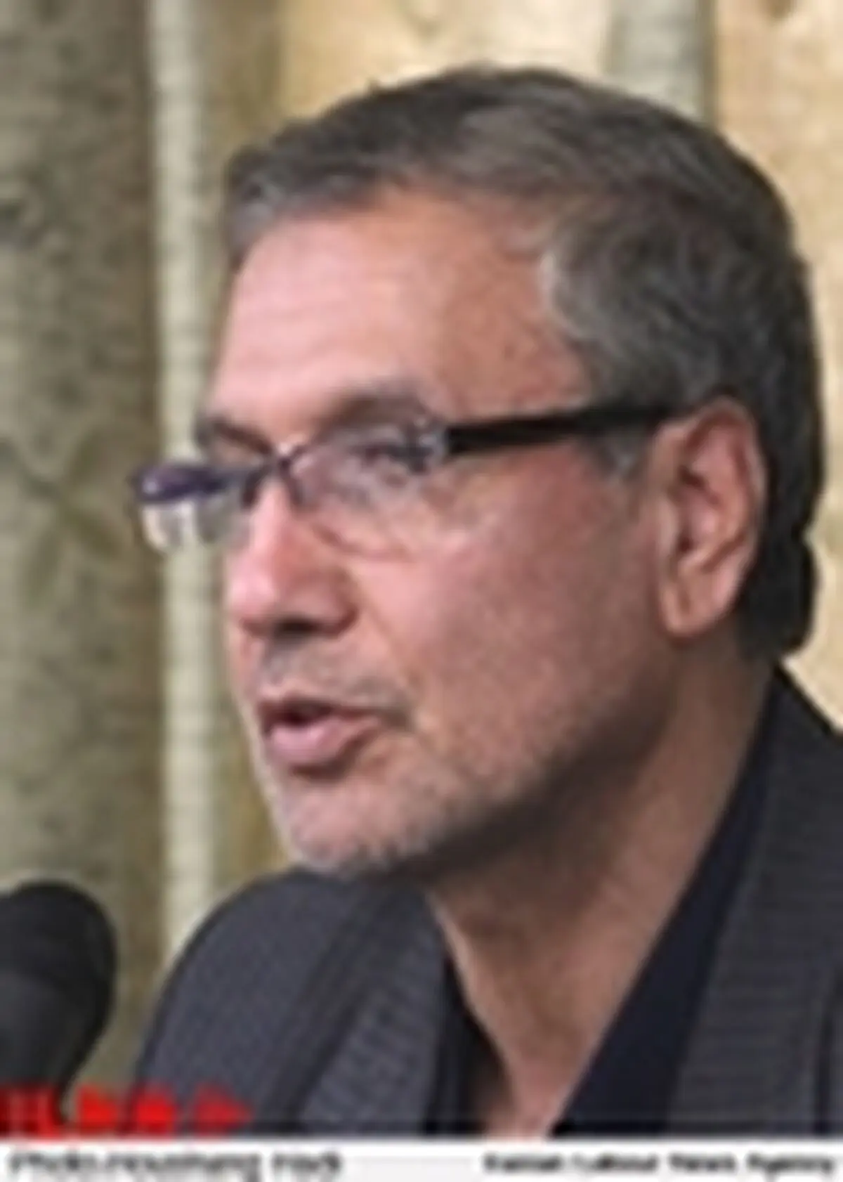پرداخت ۴۲ هزار میلیارد تومان یارانه نقدی می‌توانست طبقات محروم را توانمند سازد
