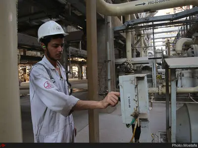 قواعد ایمنی صنعت نفت از قوانین نظامی سختگیرانه‌تر است/ کوچکترین بی‌دقتی حادثه ساز است