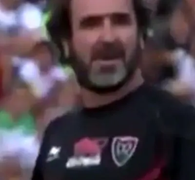   وقتی کانتونا سراغ توپ راگبی می‌رود؛ چالش بامزه اسطوره یونایتد (ویدئو)