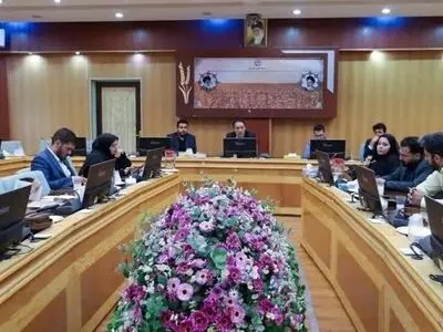 هیچگونه بحث سیاسی و جناحی با دولت جدید وجود ندارد